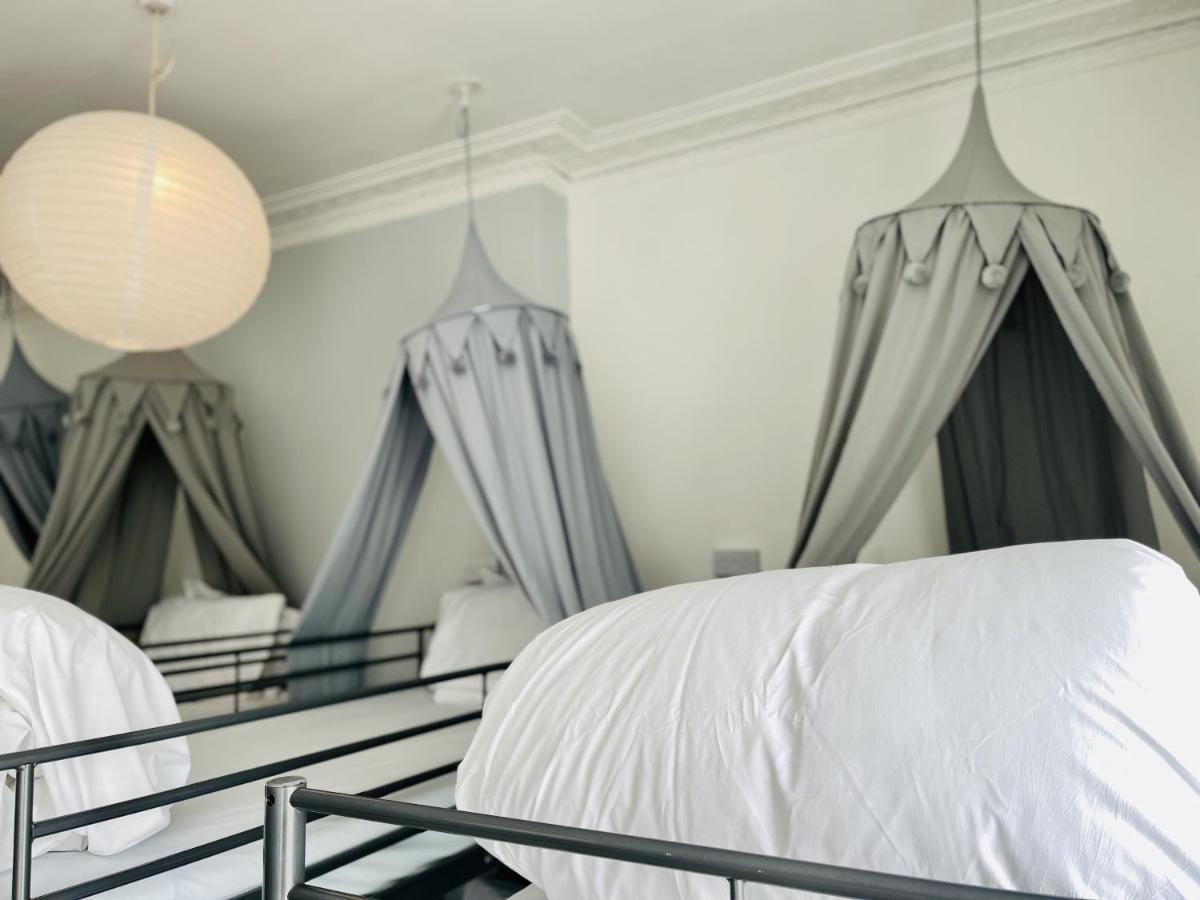 Seafront Party Houses For Hens, Stags & Groups Brighton Room photo